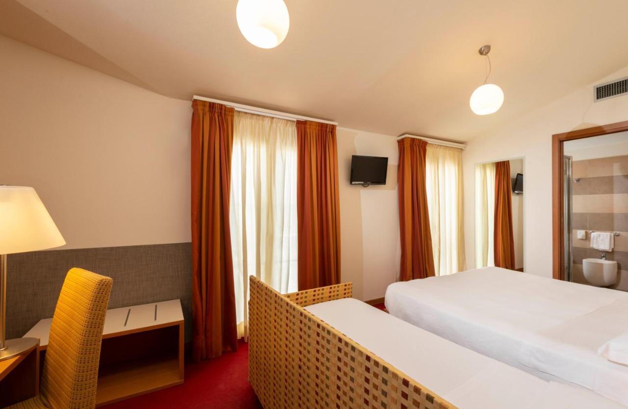 Accademia Hotel Rimini Dış mekan fotoğraf